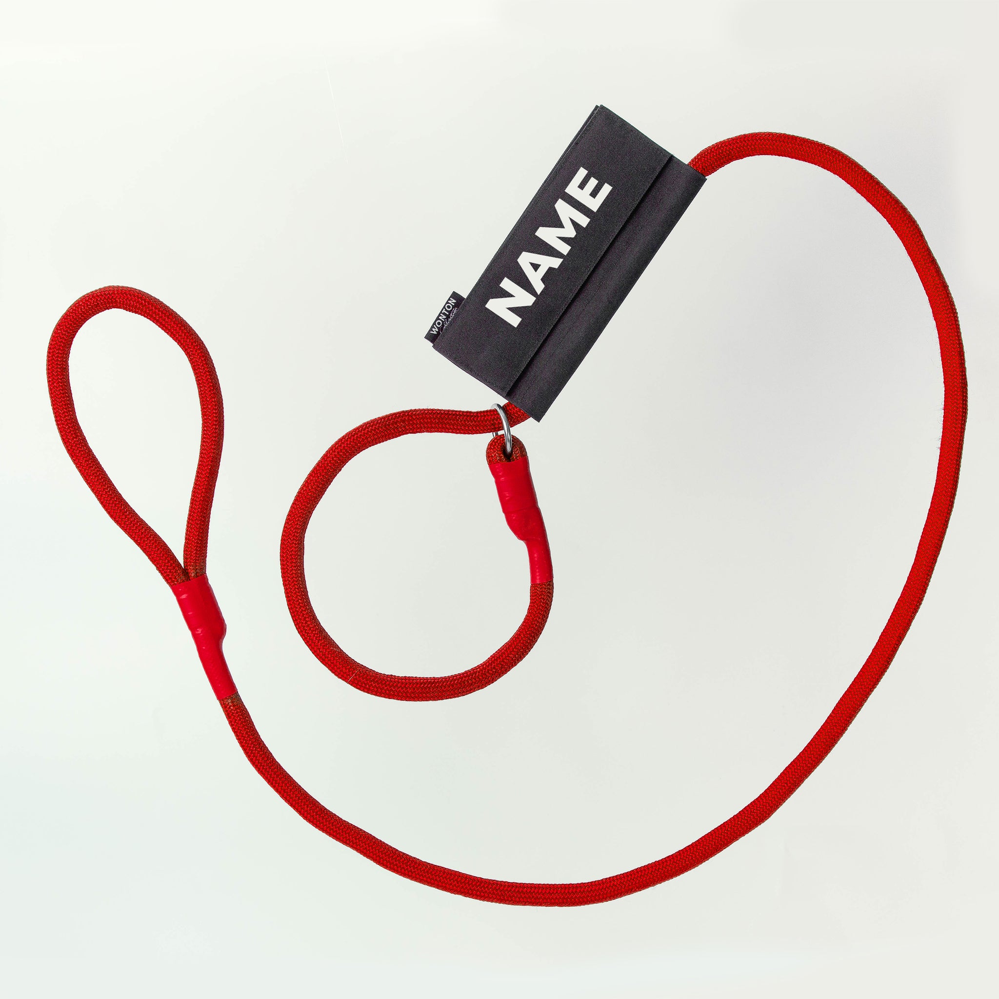 WONTON Slip Leash with name tag in forest chili red